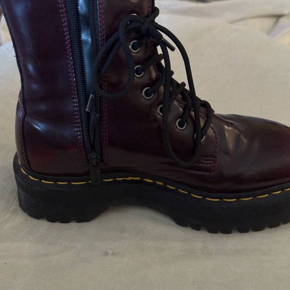 Dr. Martens Burgundy Lace Up Boots Size 8 - Picture 2 of 5